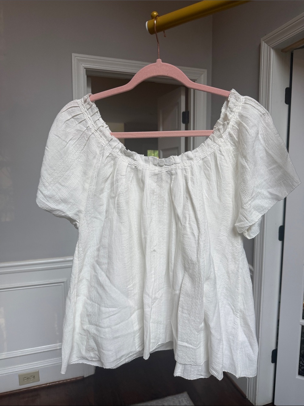 Faherty White Off-Shoulder Cotton Peasant Top